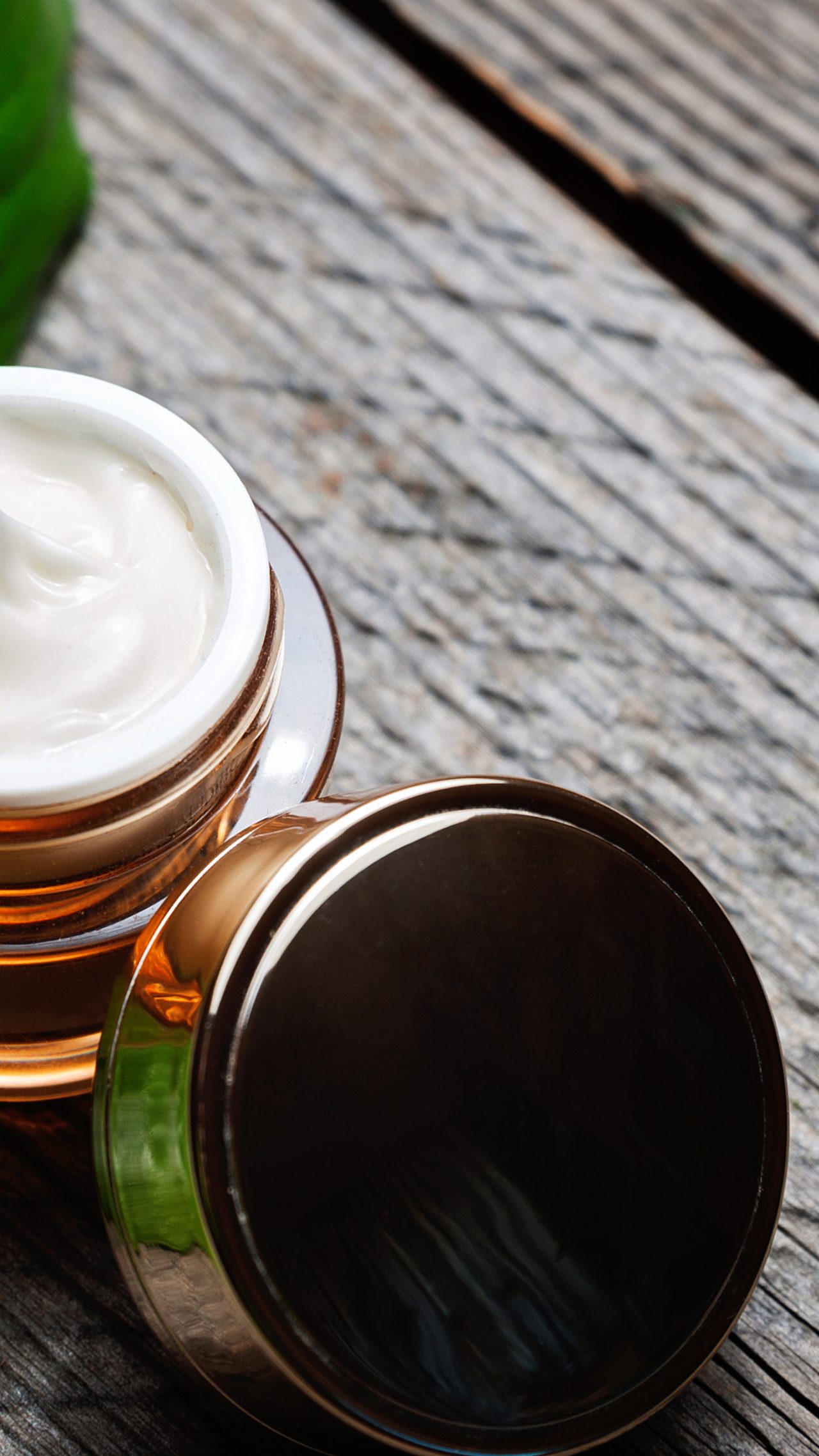 Sojitz Solvadis – we do chemistry.